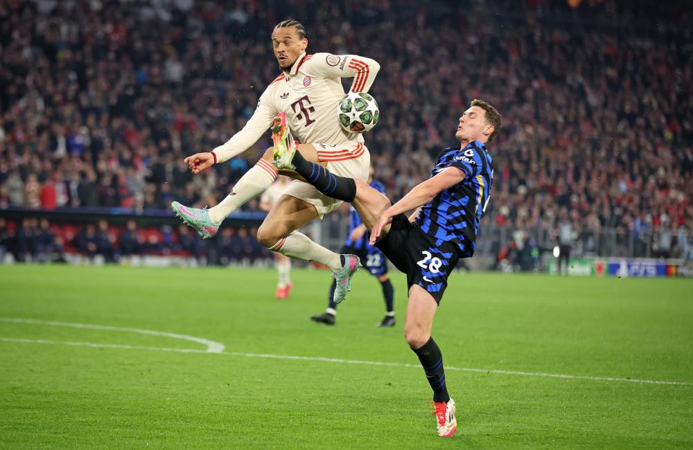 困境中逆勢 困境中逆勢